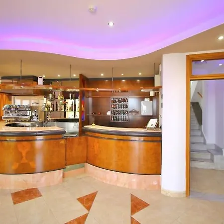 Alba Living Boutique 3* רודי גרגניקו